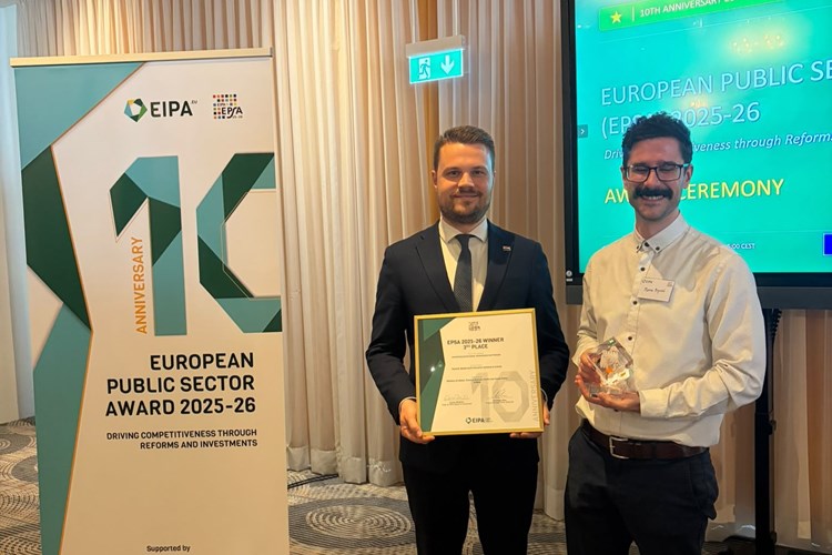 Slika /slike/MROSP - EIPA Award.jpg